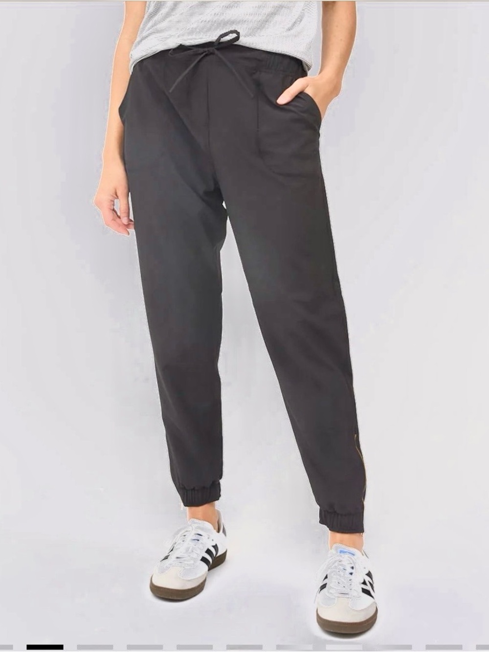 NWOT AlbionFit Jetsetter Joggers Charcol  Gray Ankle Zip Athleisure Pants Size:S